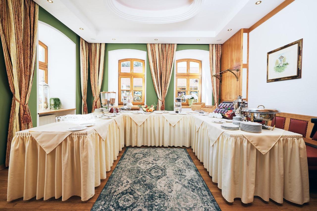 Hotel&restaurant Waldschloss