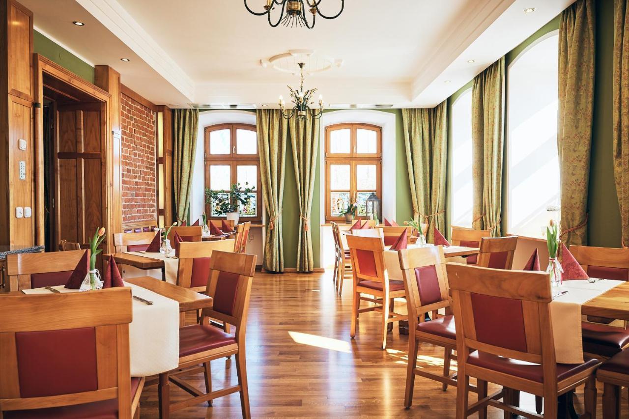 Hotel&restaurant Waldschloss Hotel 4*