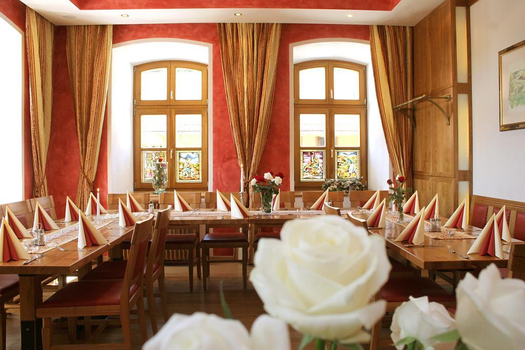 & Restaurant Waldschloss 4*